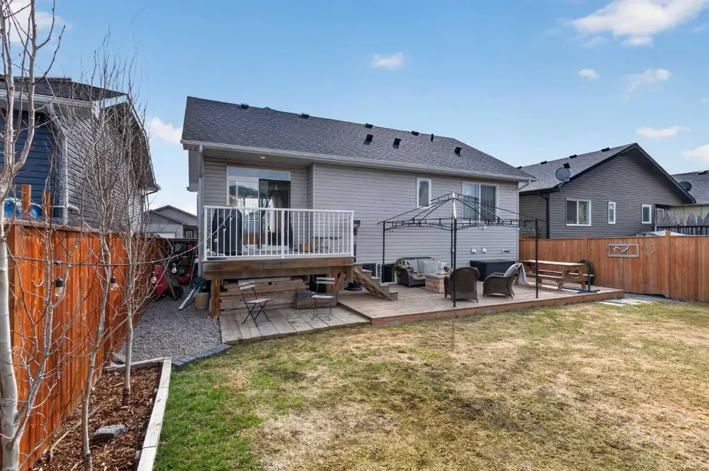 612 Country Meadows Close NW Diamond Valley AB T0L 2A0