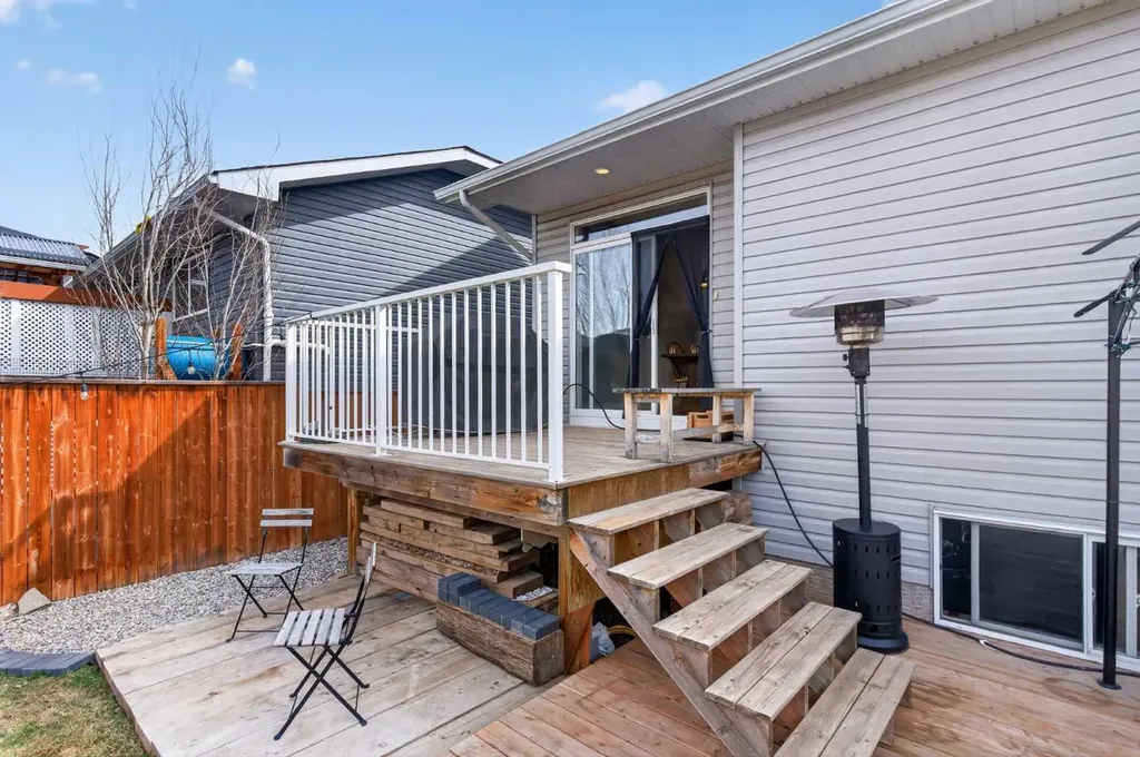 612 Country Meadows Close NW Diamond Valley AB T0L 2A0