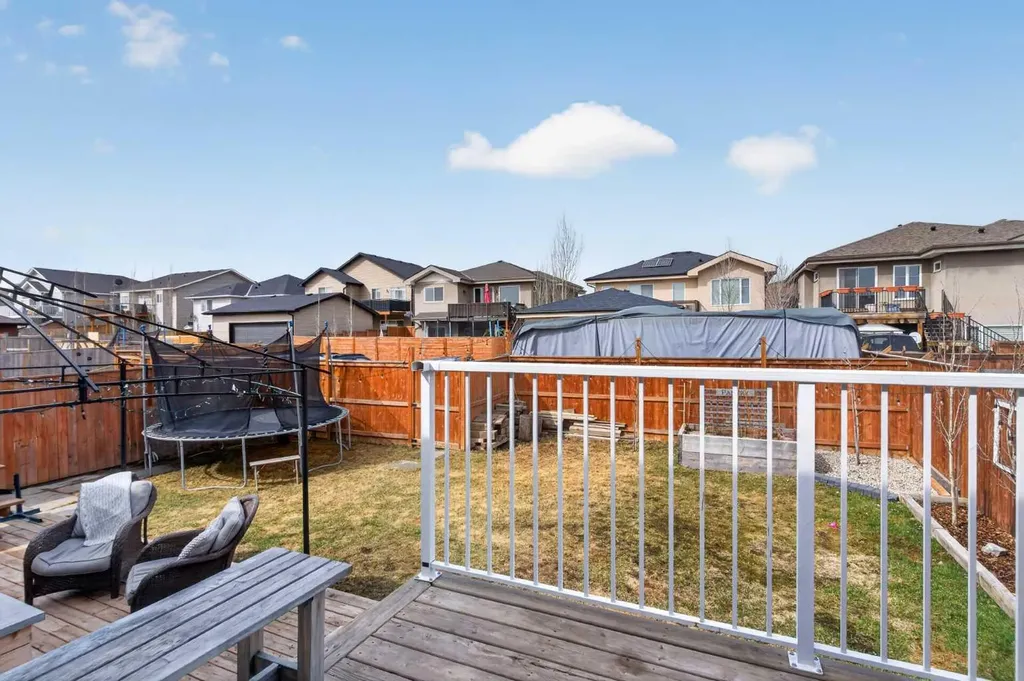 612 Country Meadows Close NW Diamond Valley AB T0L 2A0