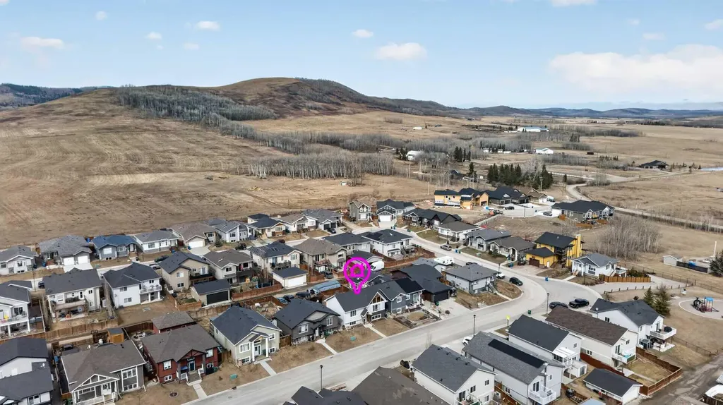 612 Country Meadows Close NW Diamond Valley AB T0L 2A0