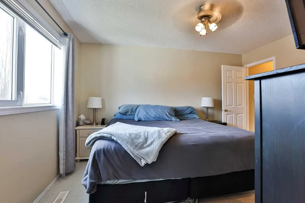 263 Red Crow Boulevard W Lethbridge AB T1K 7B2