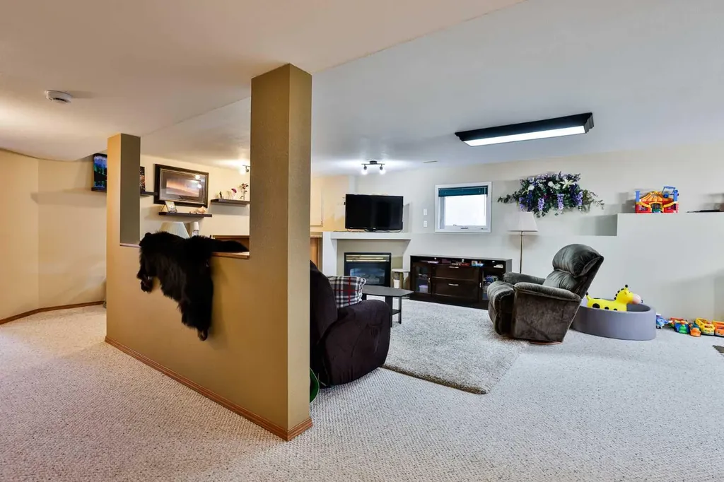 263 Red Crow Boulevard W Lethbridge AB T1K 7B2