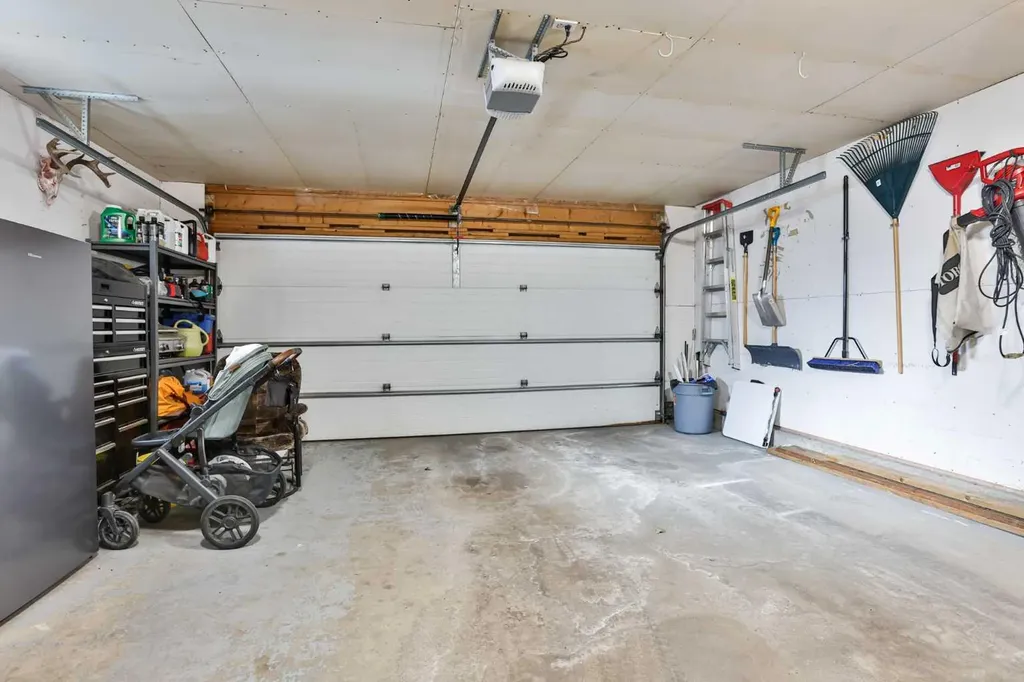 263 Red Crow Boulevard W Lethbridge AB T1K 7B2