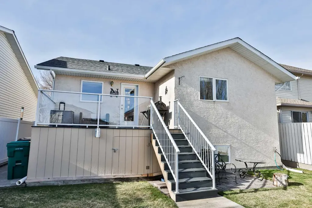 263 Red Crow Boulevard W Lethbridge AB T1K 7B2