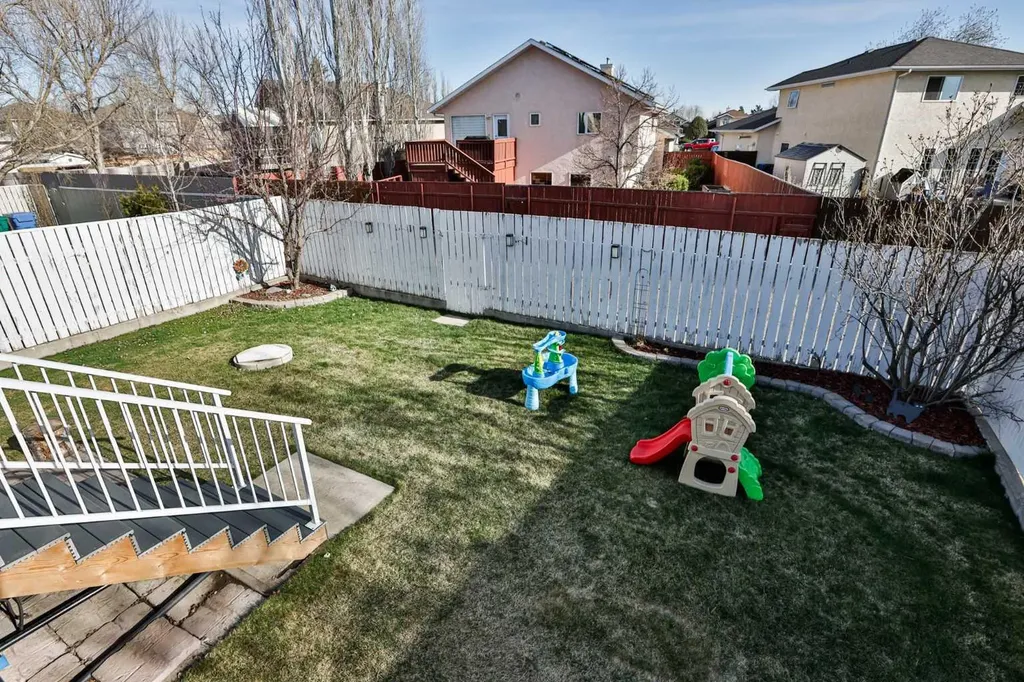 263 Red Crow Boulevard W Lethbridge AB T1K 7B2