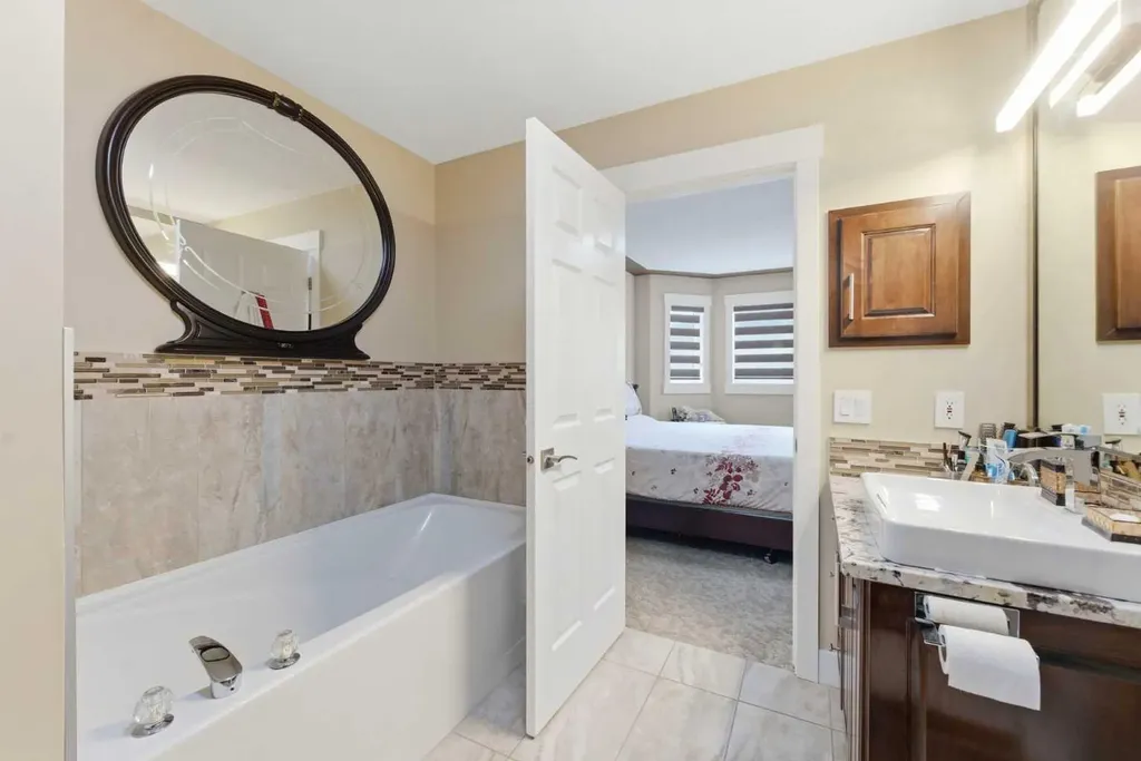 171 Coral Springs Park NE Calgary AB T3J 3Y2
