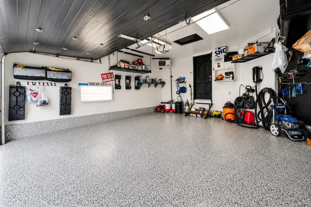 171 Coral Springs Park NE Calgary AB T3J 3Y2