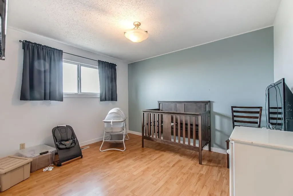 902 Range Road 65 Redcliff AB T0J 2P0