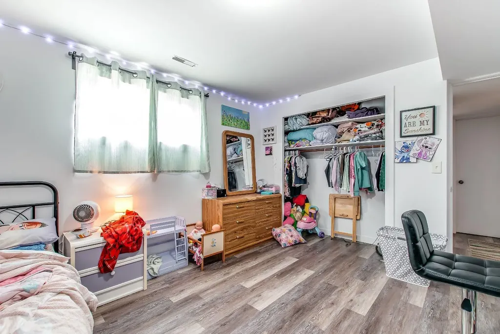 902 Range Road 65 Redcliff AB T0J 2P0