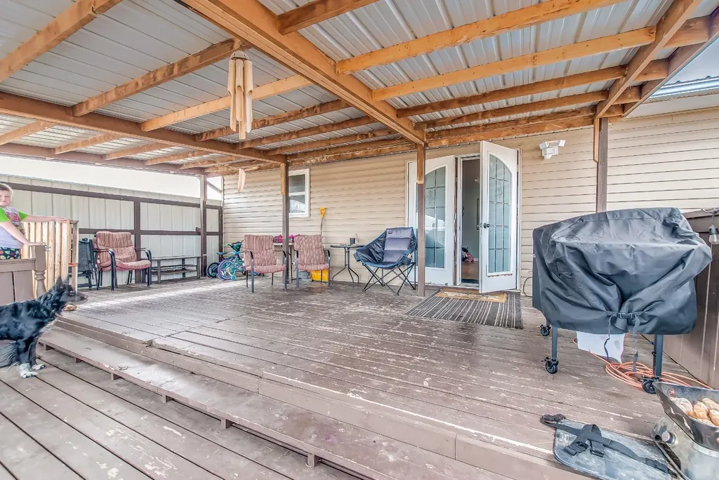 902 Range Road 65 Redcliff AB T0J 2P0