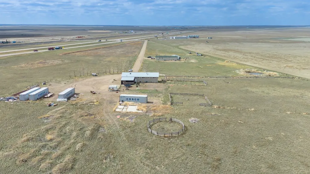 902 Range Road 65 Redcliff AB T0J 2P0