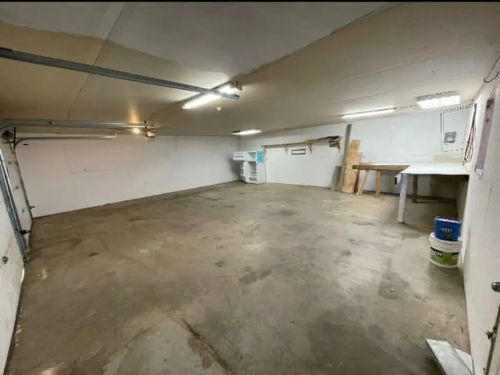 902 Range Road 65 Redcliff AB T0J 2P0
