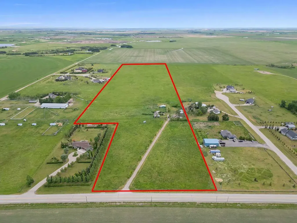 254015 Township Road 240 Road Rural Wheatland County AB T1P 1J6