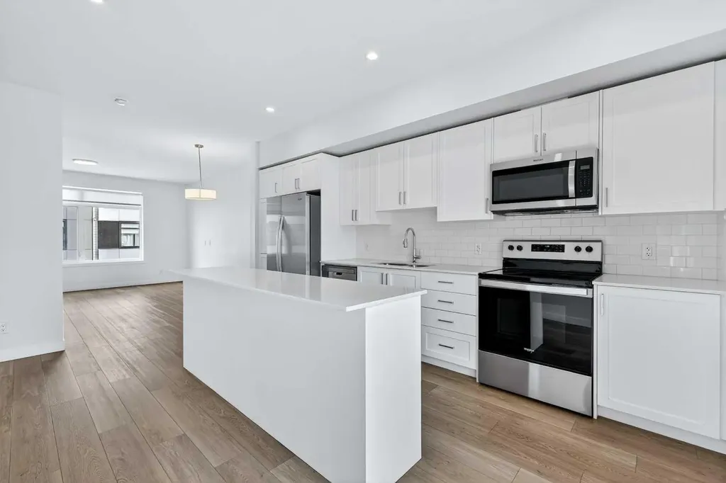8500 19 Avenue SE Calgary AB T2A0M8