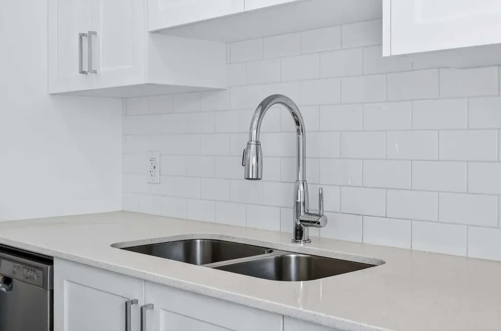 8500 19 Avenue SE Calgary AB T2A0M8