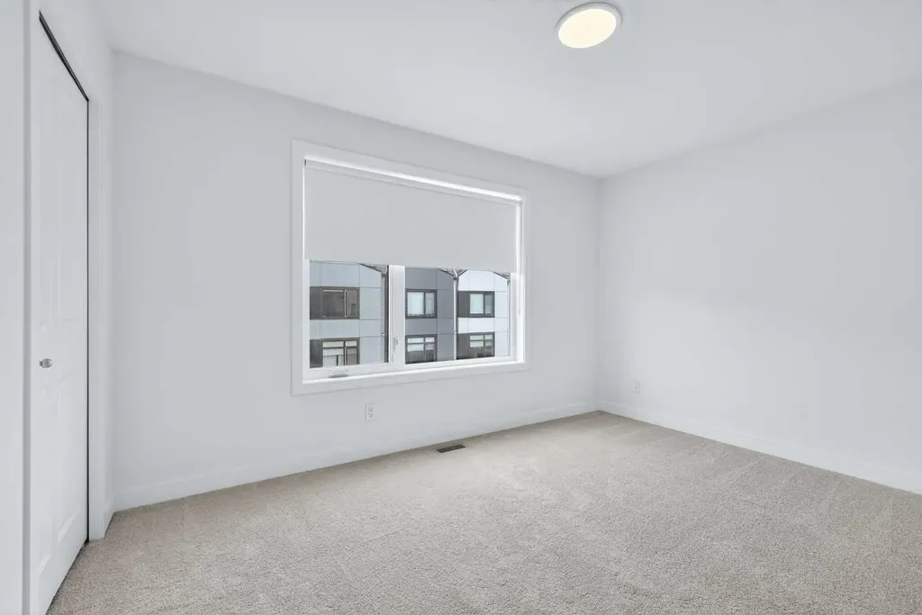8500 19 Avenue SE Calgary AB T2A0M8