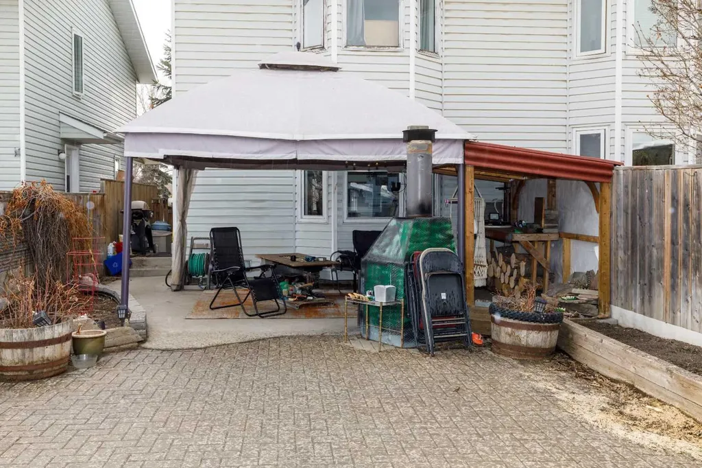 27 Kovac Red Deer AB T4P 3M6