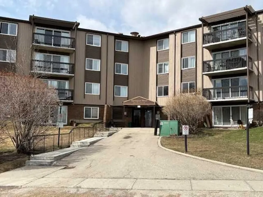 8948 Elbow Drive SW Calgary AB T2V 0H9