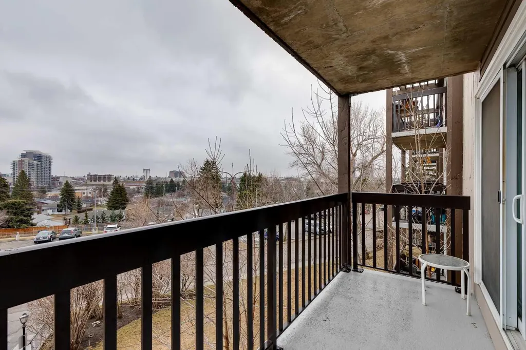 8948 Elbow Drive SW Calgary AB T2V 0H9