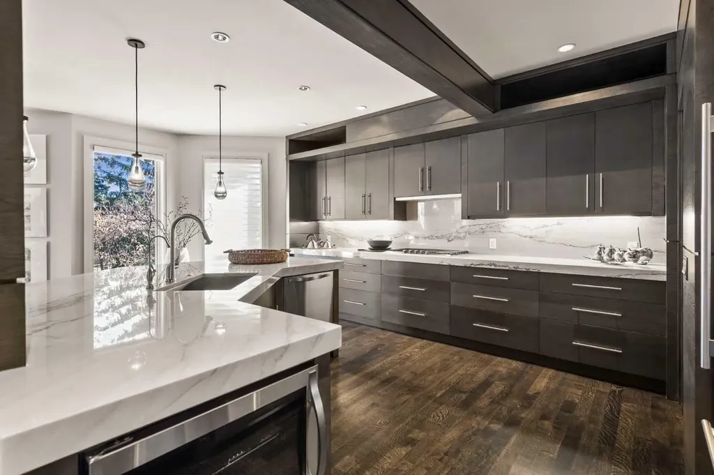122 Aspen Ridge Place SW Calgary AB T3H0J6