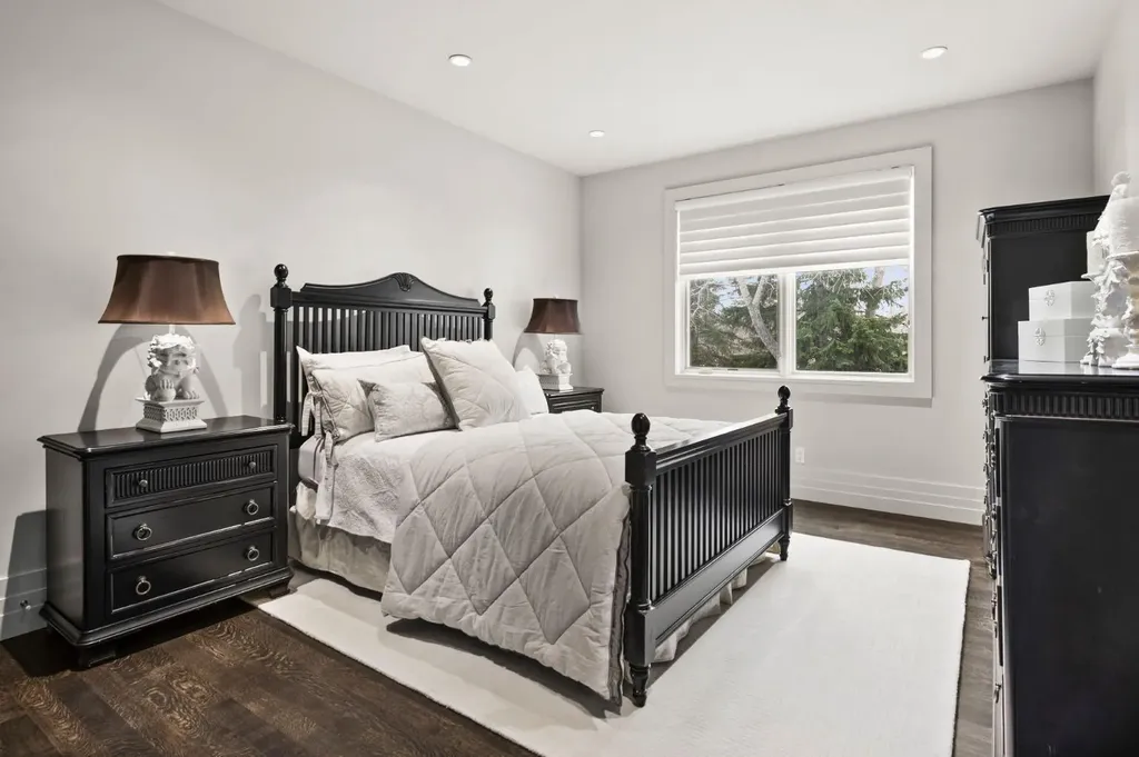122 Aspen Ridge Place SW Calgary AB T3H0J6