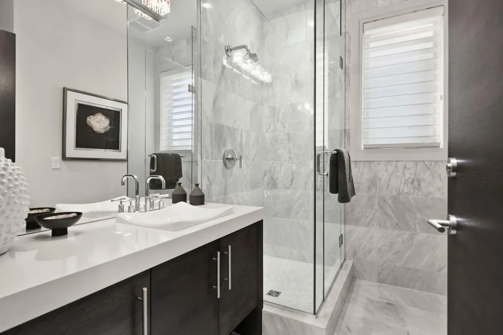 122 Aspen Ridge Place SW Calgary AB T3H0J6