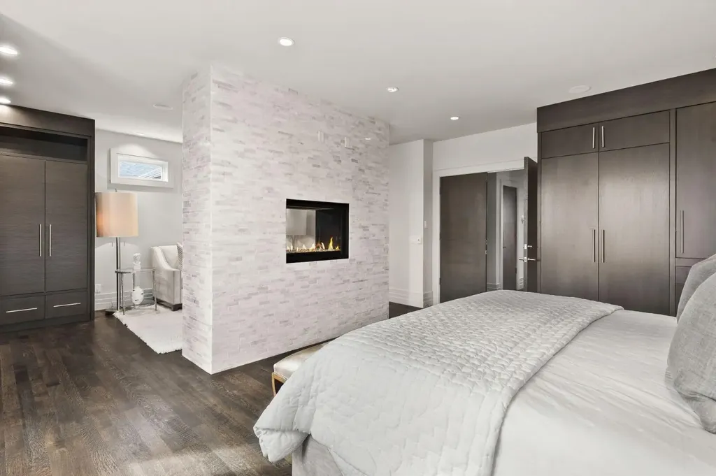 122 Aspen Ridge Place SW Calgary AB T3H0J6