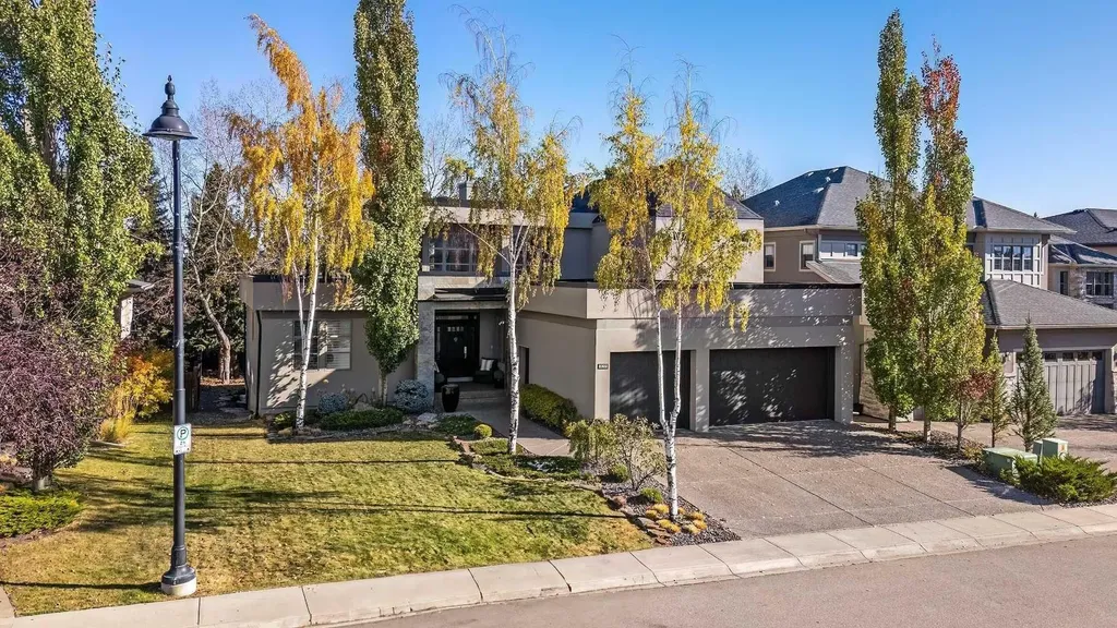 122 Aspen Ridge Place SW Calgary AB T3H0J6