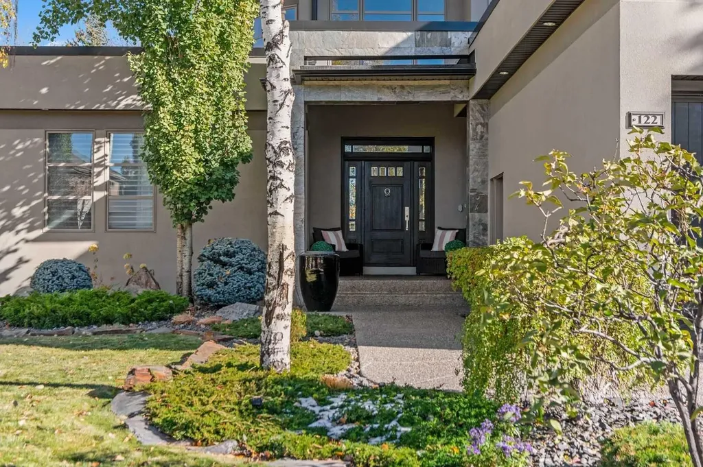 122 Aspen Ridge Place SW Calgary AB T3H0J6