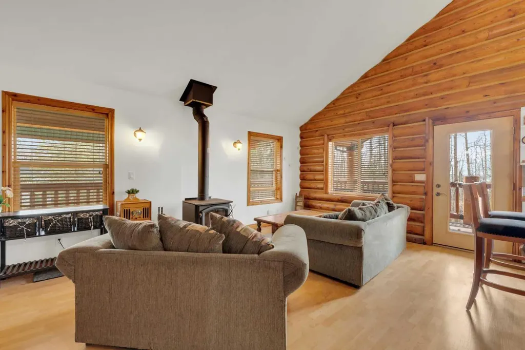 1345 Balm Road Sunbreaker Cove AB T0C 0J0