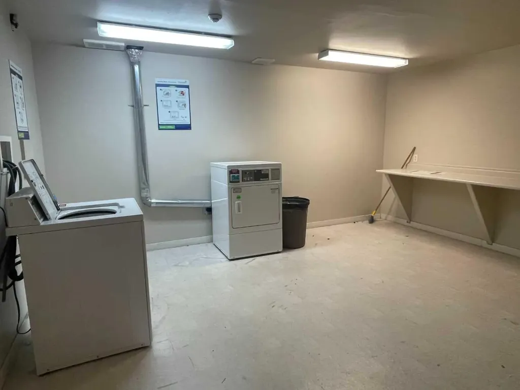 170 N Railway Street Okotoks AB T1S 1Z8