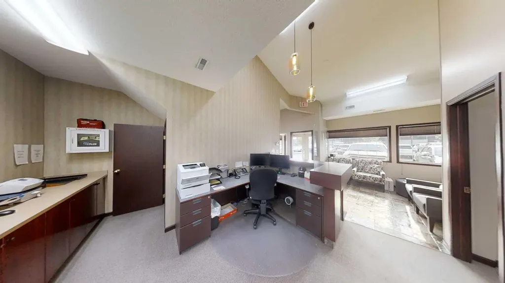 9824 97 Avenue Grande Prairie AB T8V 7K2