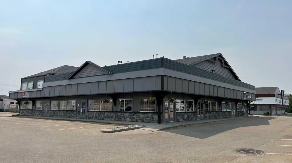 9824 97 Avenue Grande Prairie AB T8V 7K2