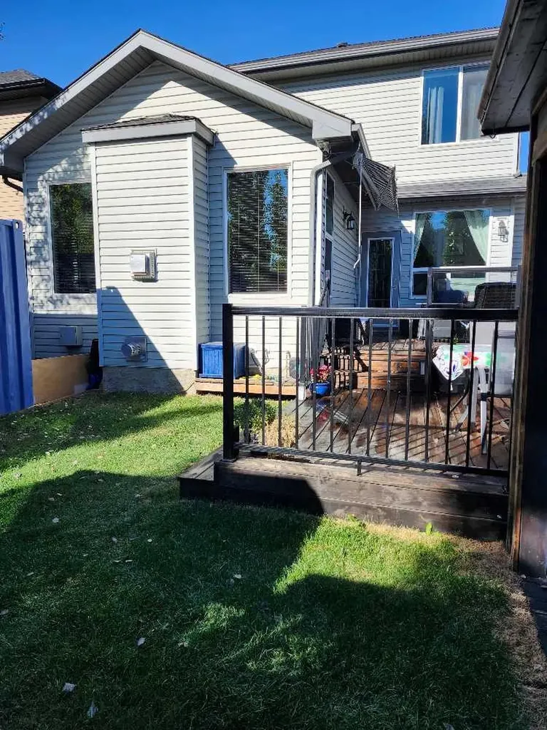23 Cranberry Circle SE Calgary AB T3M 0M1
