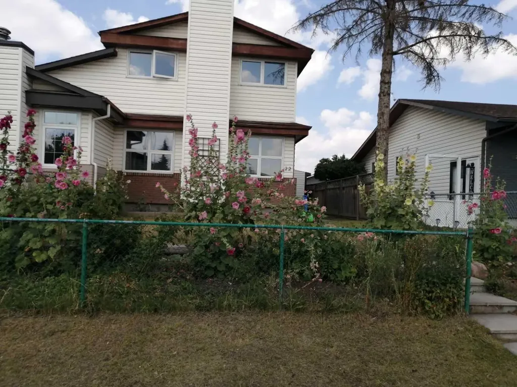 22 Whitman Close NE Calgary AB Y1Y 4H4