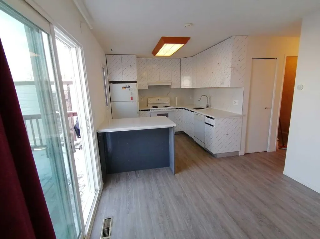 22 Whitman Close NE Calgary AB Y1Y 4H4