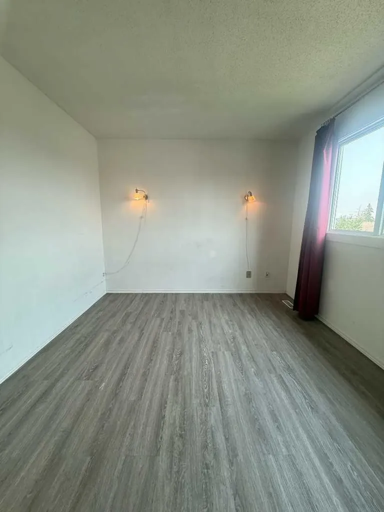 22 Whitman Close NE Calgary AB Y1Y 4H4