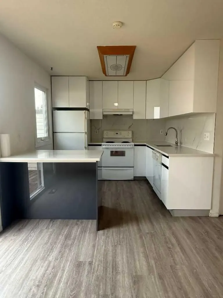 22 Whitman Close NE Calgary AB Y1Y 4H4