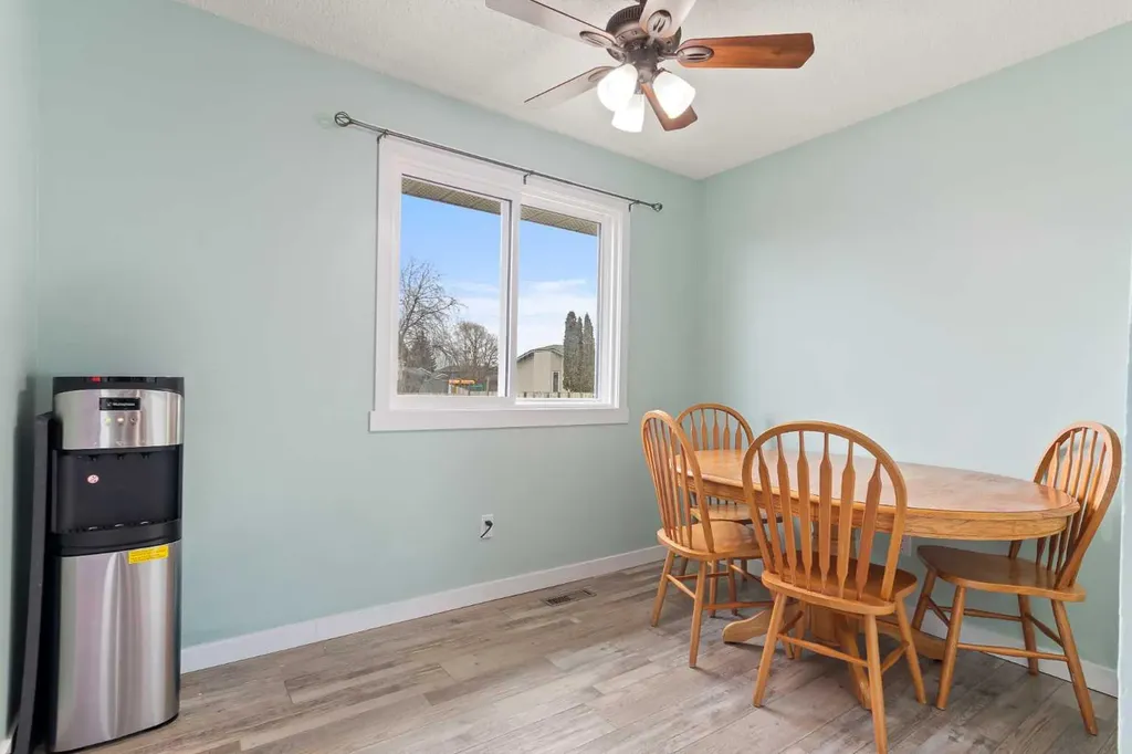 2725 47 Avenue Lloydminster SK S9V 1H3
