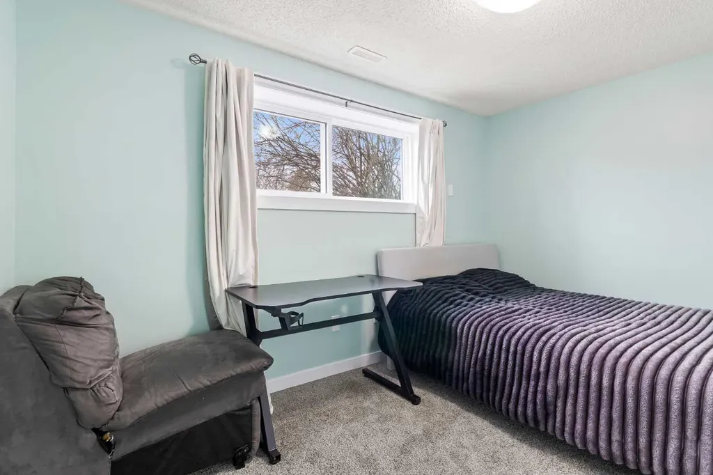 2725 47 Avenue Lloydminster SK S9V 1H3