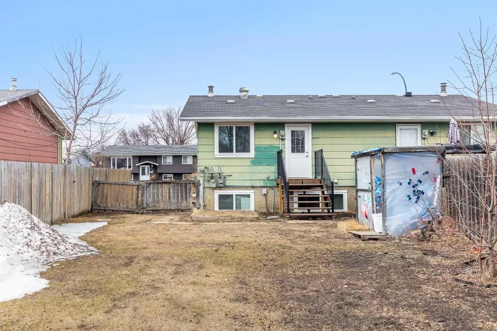 2725 47 Avenue Lloydminster SK S9V 1H3