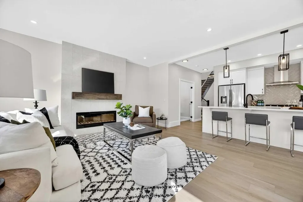 997 Alpine Drive SW Calgary AB T2Y 0Z3
