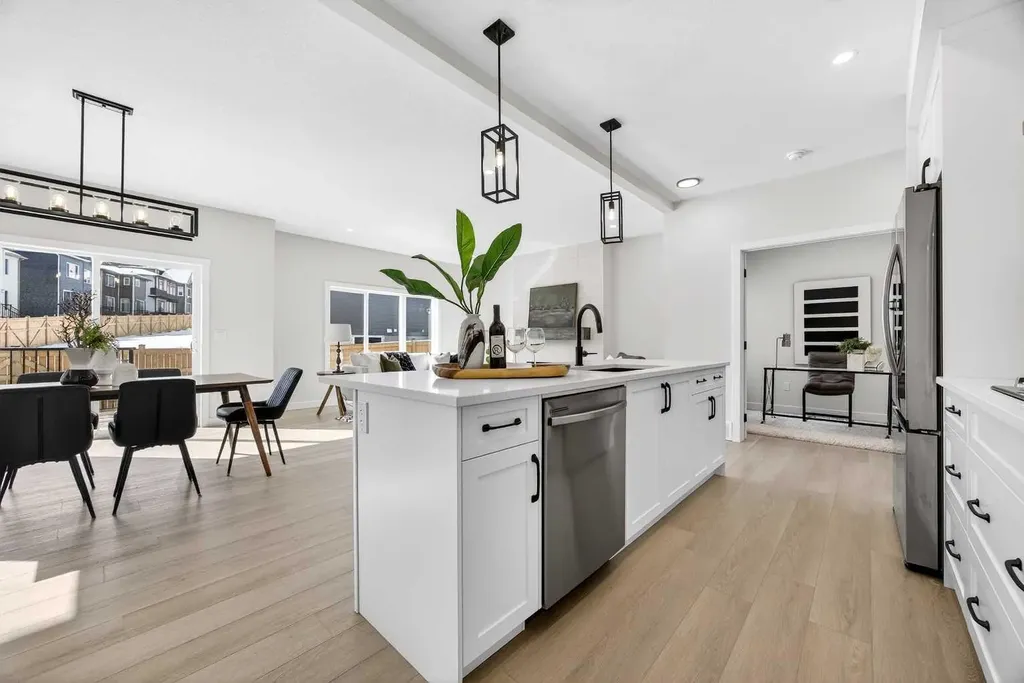 997 Alpine Drive SW Calgary AB T2Y 0Z3