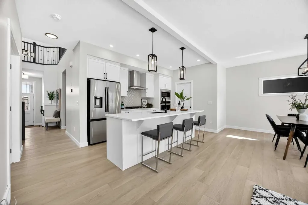 997 Alpine Drive SW Calgary AB T2Y 0Z3