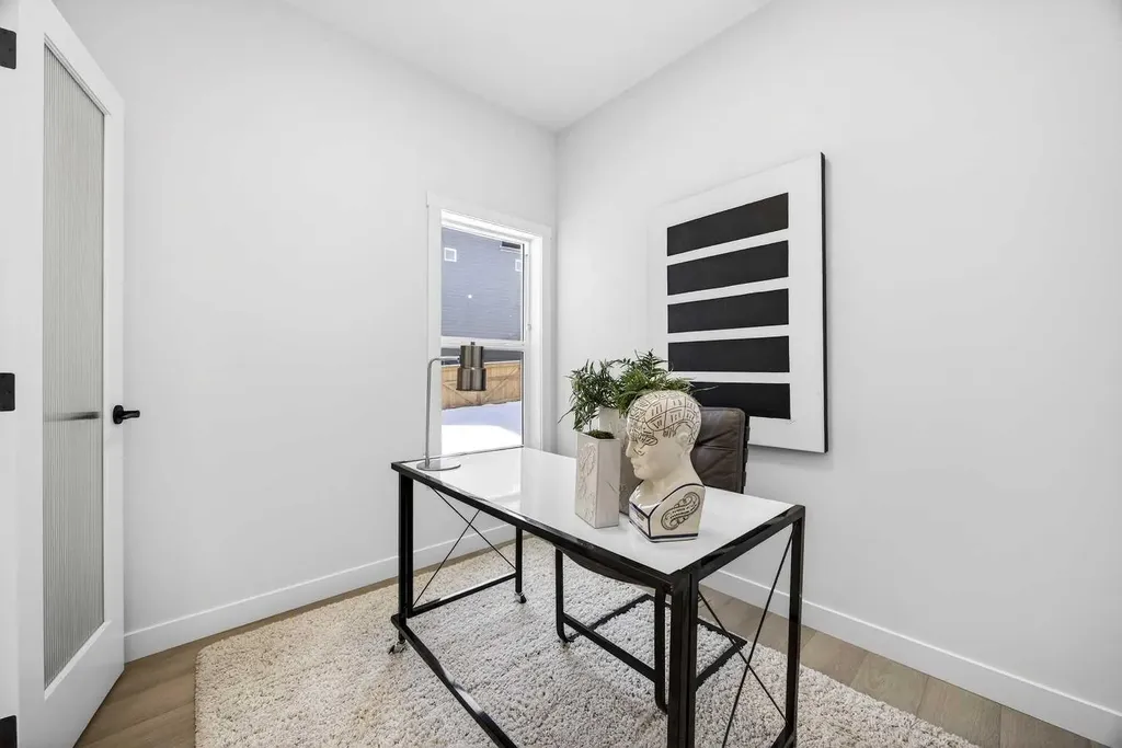 997 Alpine Drive SW Calgary AB T2Y 0Z3