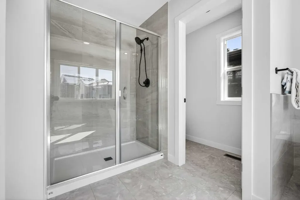 997 Alpine Drive SW Calgary AB T2Y 0Z3