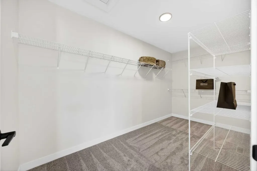 997 Alpine Drive SW Calgary AB T2Y 0Z3