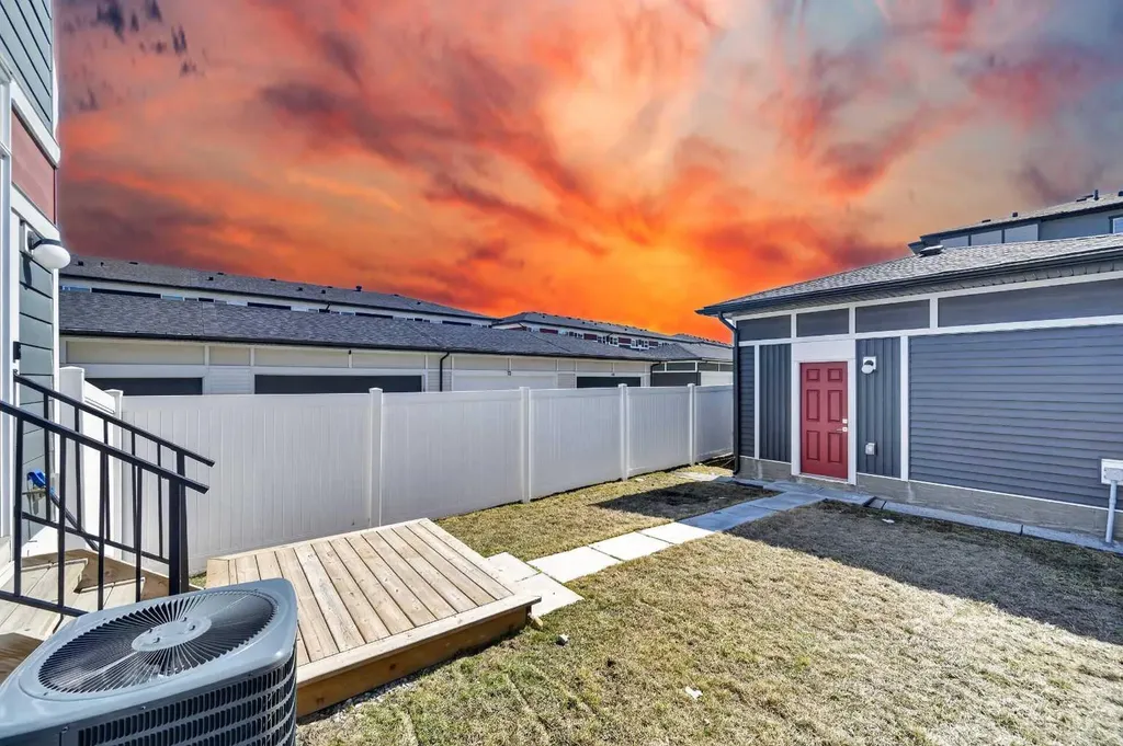 29 Skyview Parade NE Calgary AB T3N 0V4