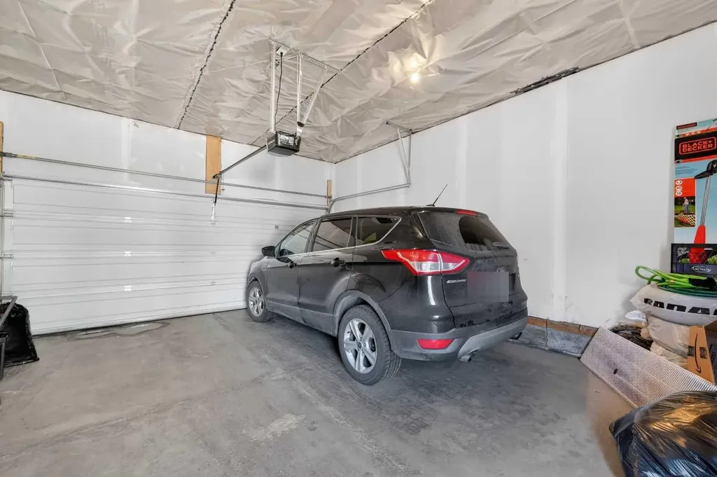 29 Skyview Parade NE Calgary AB T3N 0V4