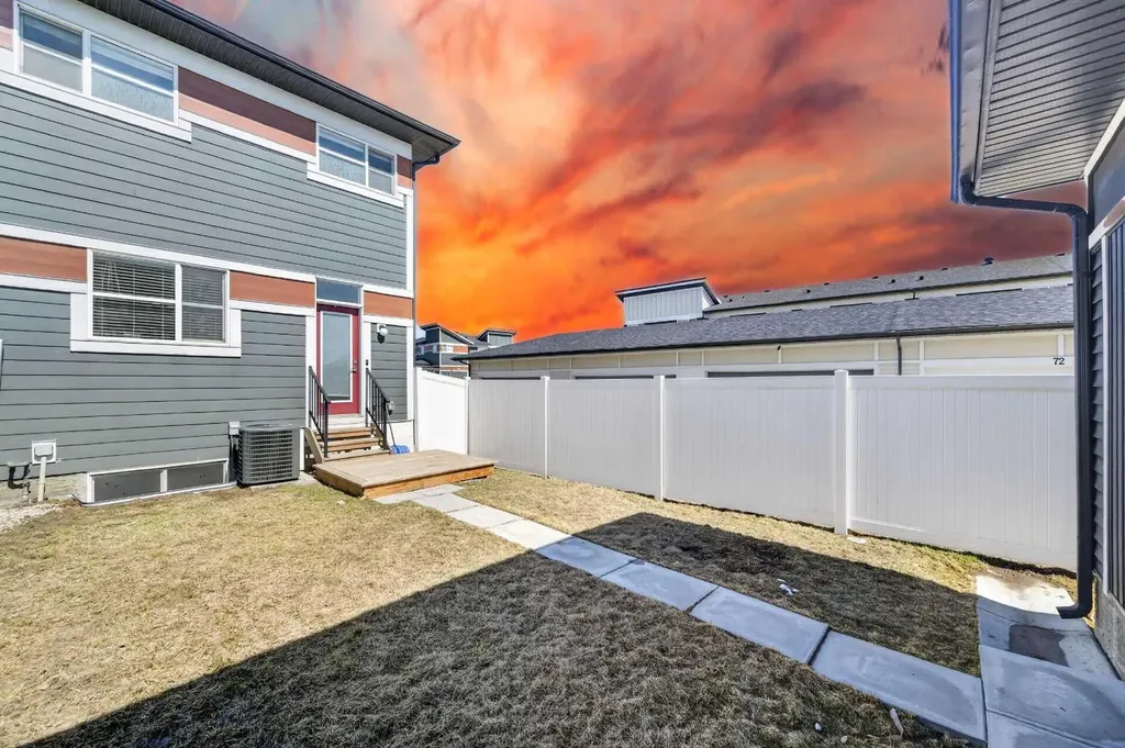 29 Skyview Parade NE Calgary AB T3N 0V4